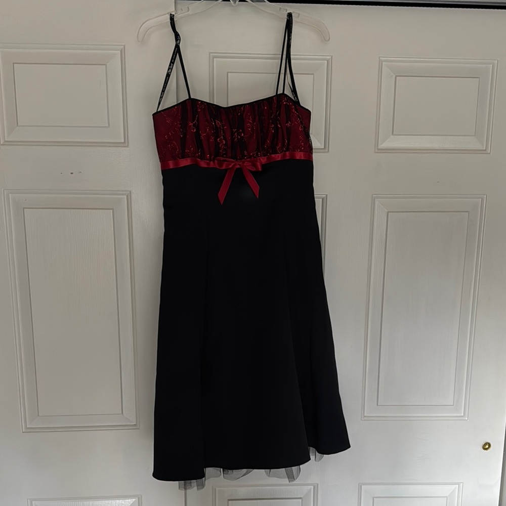 Elegant Black and Red Dress
